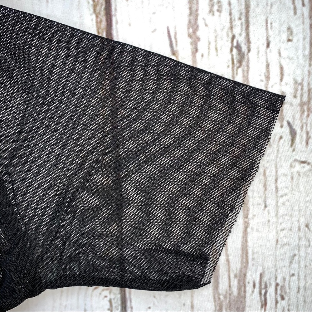 Silence + Noise mesh crew neck short sleeve top - Picture 4 of 6